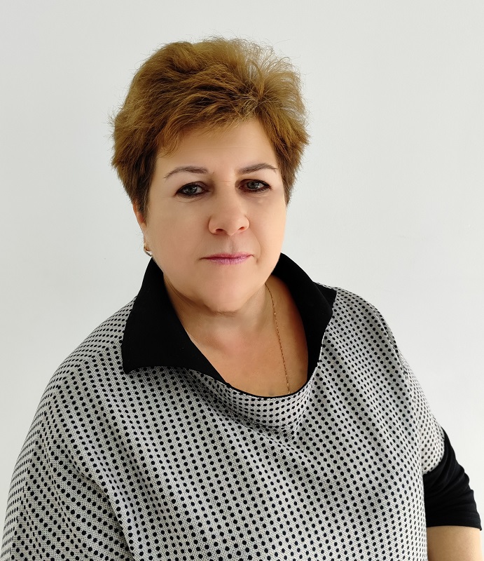 Ломова Оксана Вячеславовна.